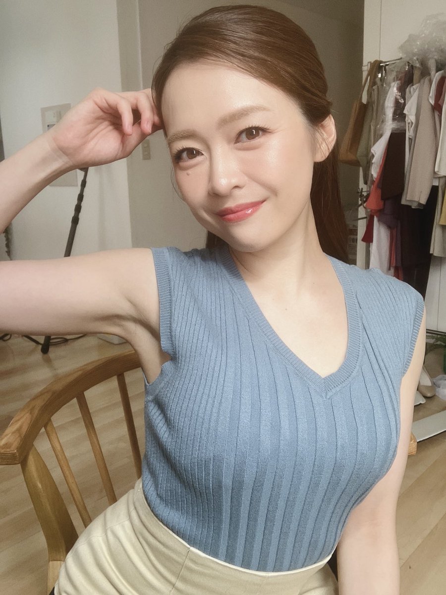 藤かんなが公式Xに投稿した「夜中の地震、寝てて気付きませんでした。 朝起きて部屋が荒れてたら、「誰か入ってきた⁉︎」ってなりますよね。 天変地異もホラーです。」の画像