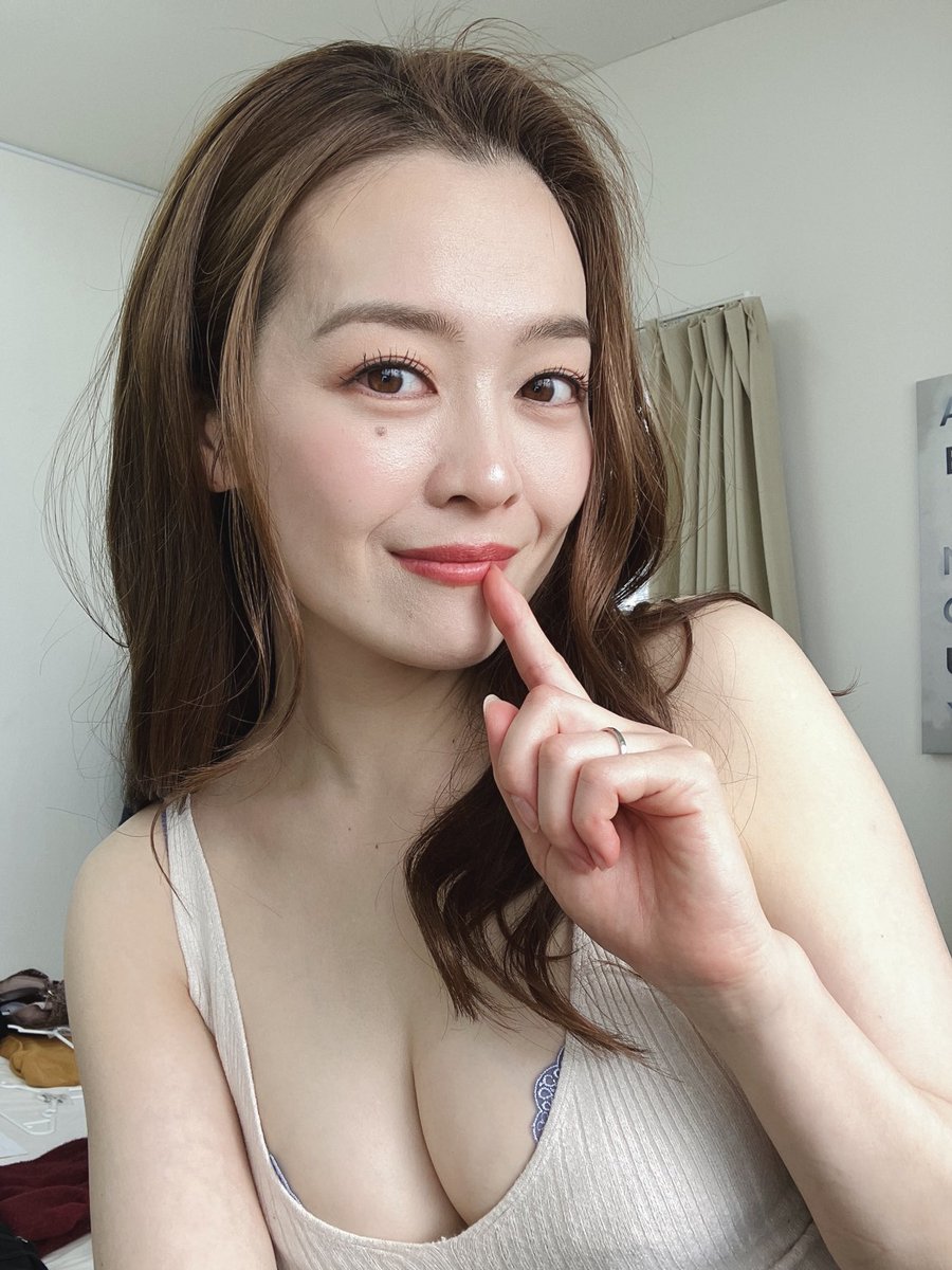 藤かんなが公式Xに投稿した「「あなた、仕事してるんだっけ？」 そう言われて、不覚にもショックでした。 まあそうですよね… 最近ショックだったことはありますか？」の画像