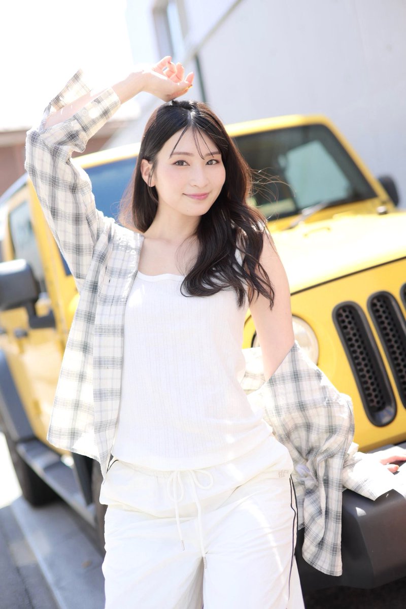 本庄鈴が公式Xに投稿した「おはよう☀︎」の画像
