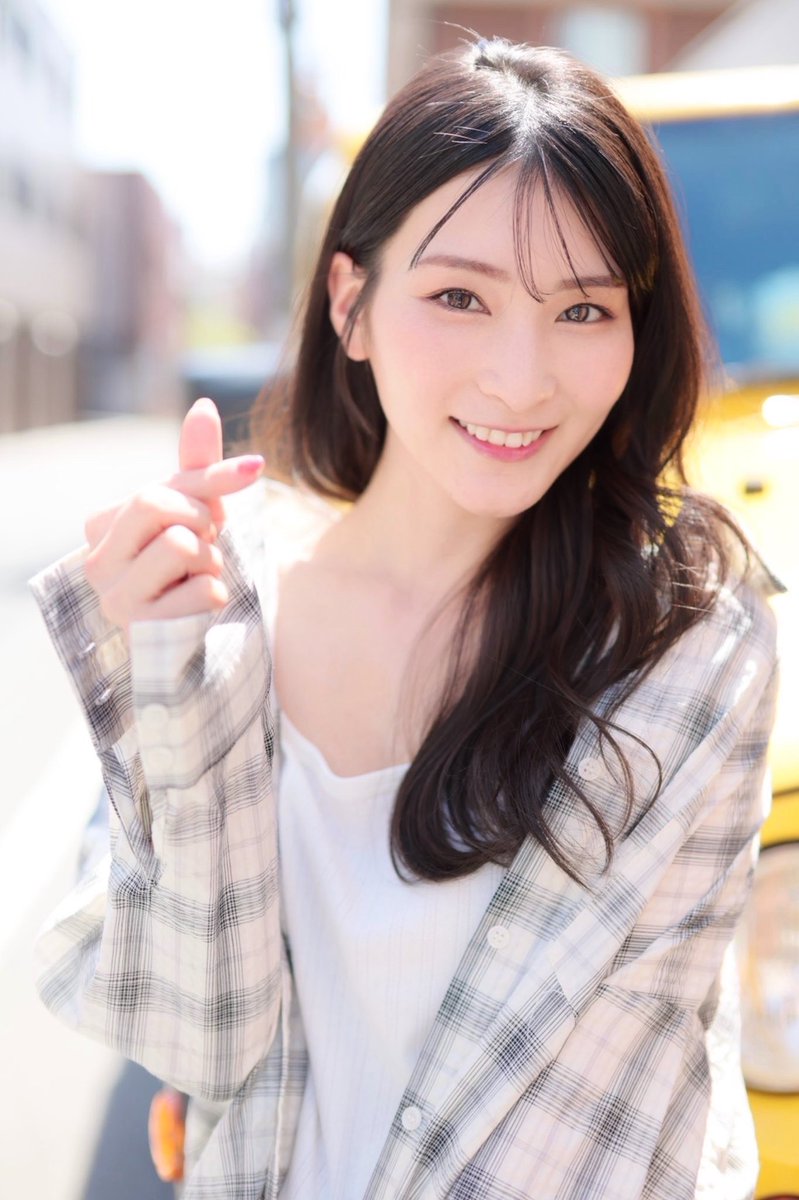 本庄鈴が公式Xに投稿した「おはよう」の画像
