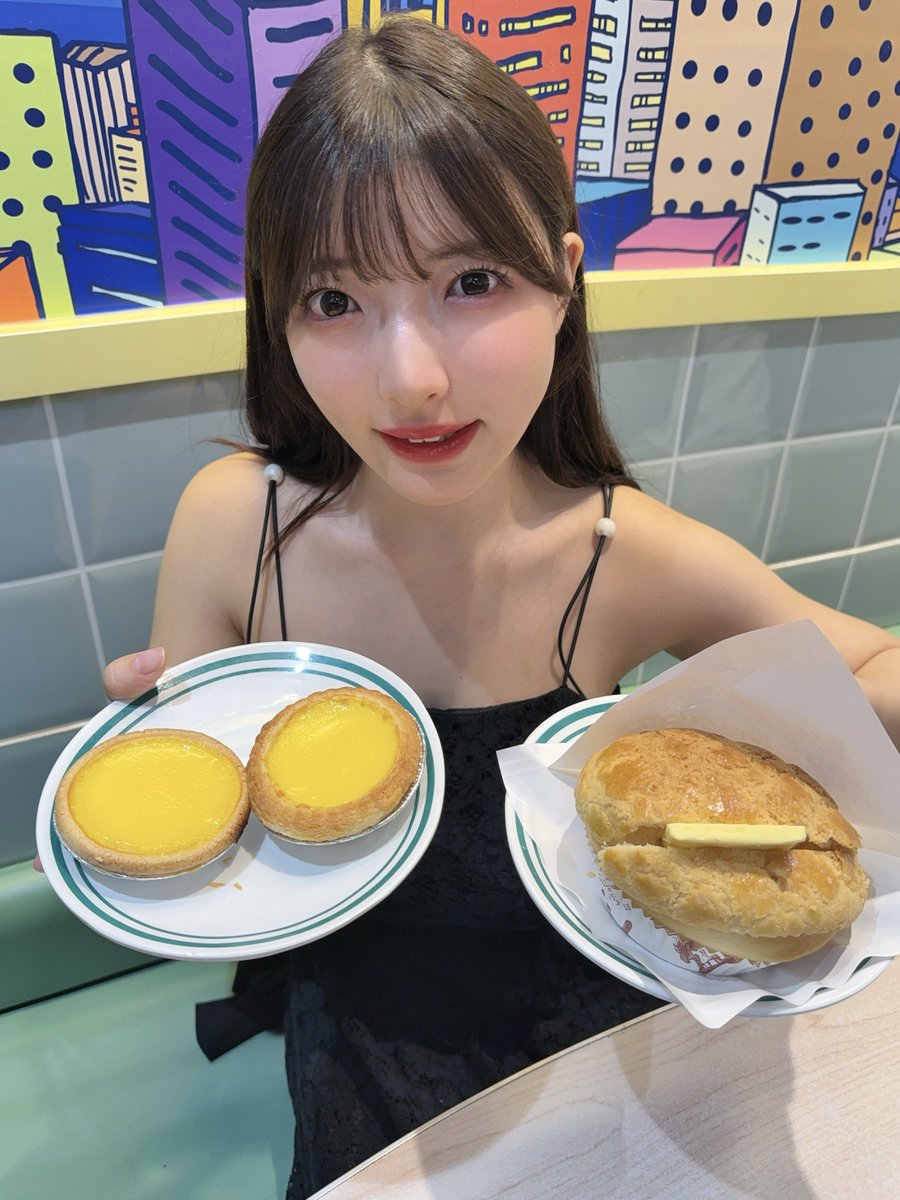 彩月七緒が公式Xに投稿した「好撚好食(めっちゃ美味しい)👍🏻」の画像