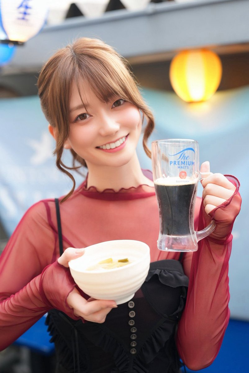 瀬戸環奈が公式Xに投稿した「芋煮オフ会ありがとうございました🥔💙 優しい皆と飲みながらお話できて、アットホームな空気が温かかったです！！ また必ず仙台でオフ会しましょうっ🫶🏻」の画像