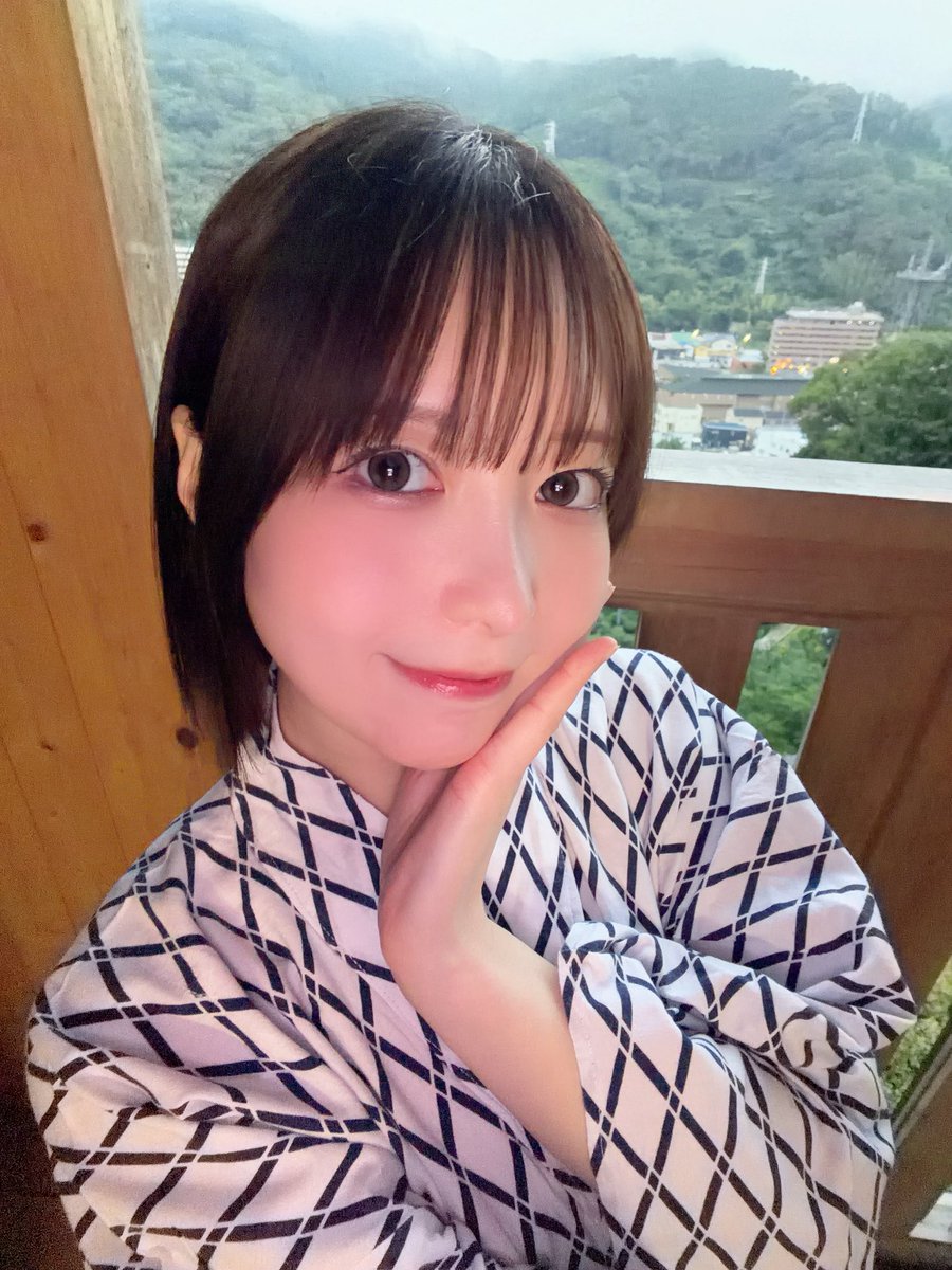 天馬ゆいが公式Xに投稿した「10月もよろしくねっ💚」の画像