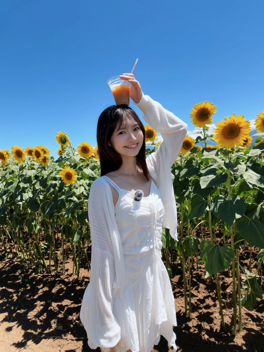 東條なつが公式Xに投稿した「9/22(火祝) キラスマなっちゃん！ 団体撮影会と公開生放送だよん🎶」の画像
