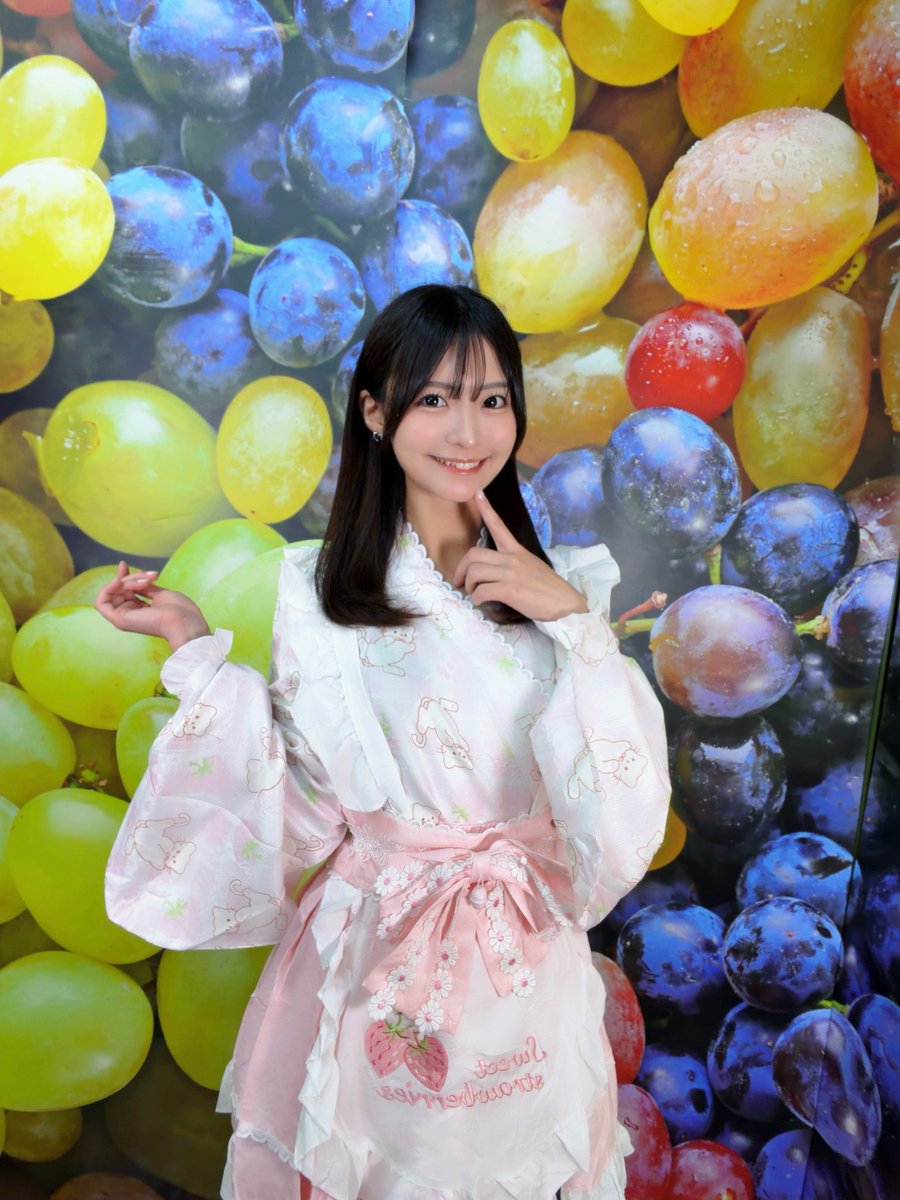 東條なつが公式Xに投稿した「買取りまっくす岡山南店 さん🍑 第1部のコスプレだよん🐱 1年半ぶりのみなさまも、初めましての みなさまも、ありがとうございました♡」の画像