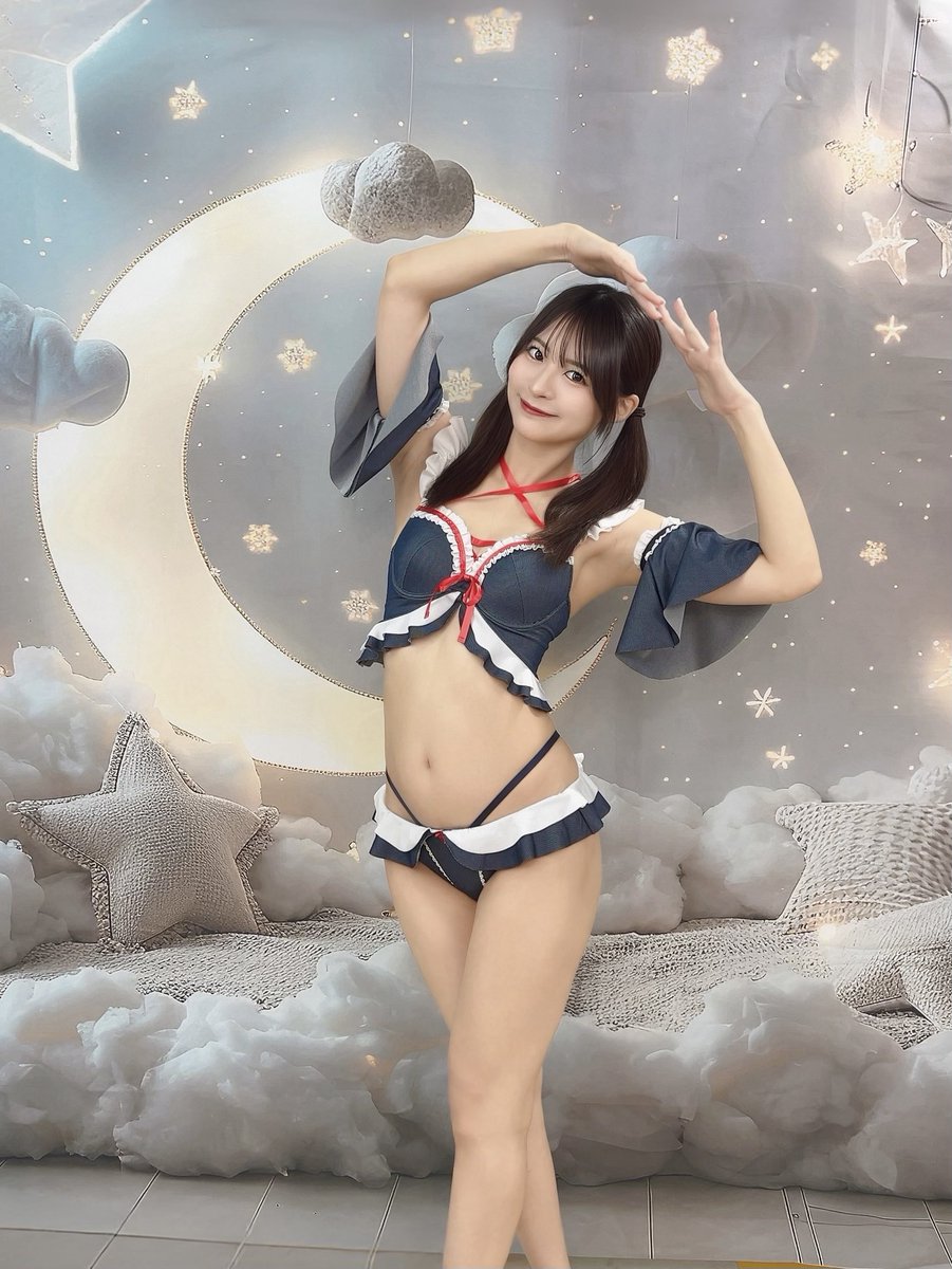 東條なつが公式Xに投稿した「おつきさま」の画像